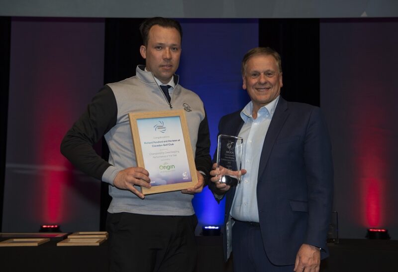 BIGGA Richard Ponsford of Clevedon Golf Club Championship Greenkeeping Performance of the Year Award Chris Clark of Origin Amenity Solutions