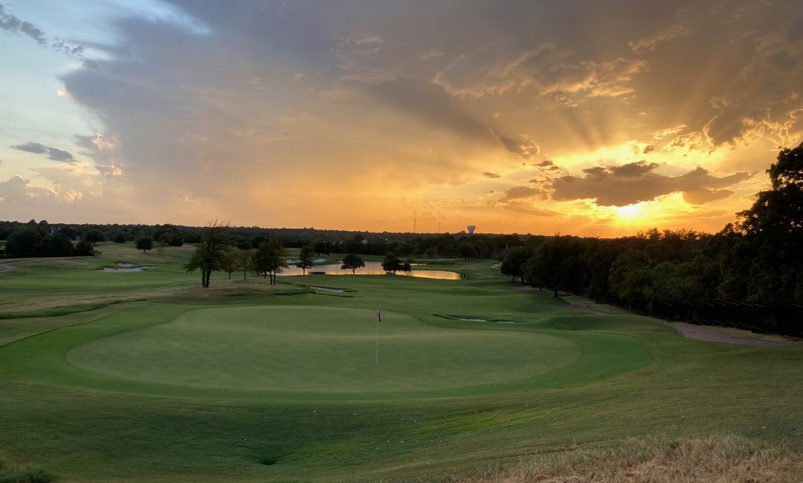 Vaquero Club golf course at sunset
