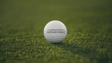 Titleist Pro V1_Enhanced_Alignment_single golf ball